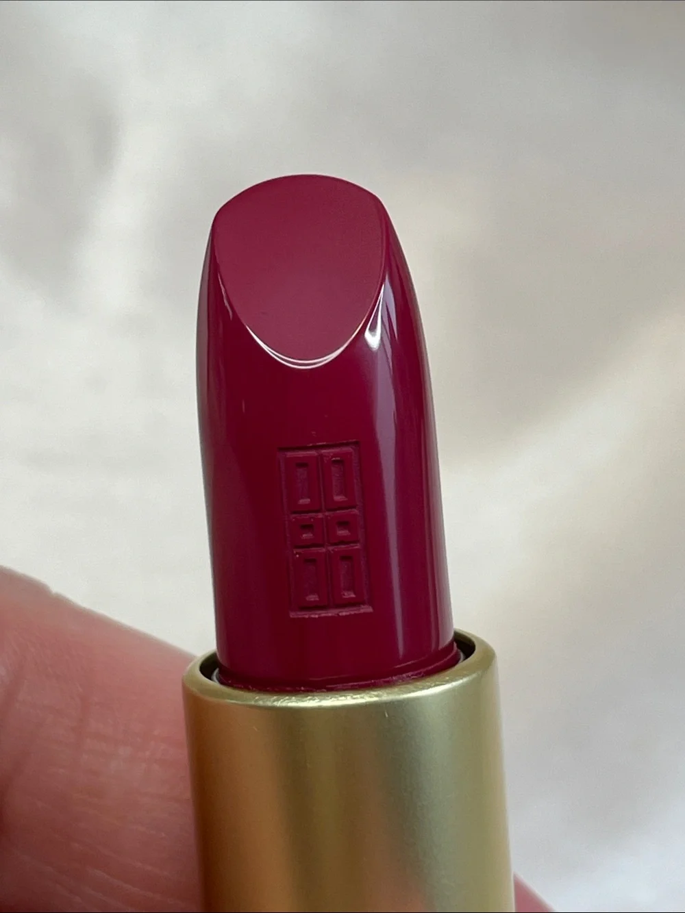 Elizabeth Arden Lip Color Lipstick in 015 Berry Empowered NIB $32 MSRP